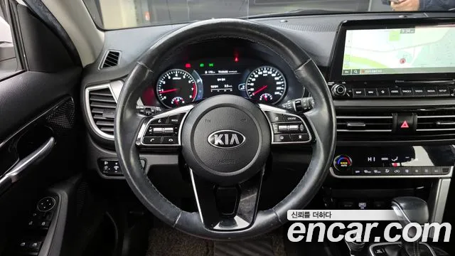 2021 Kia Seltos Gasoline 1.6 Turbo 2WD Sold VIN KNAET812GMK186060 – rear exterior 2021 Kia Seltos Gasoline 1.6 Turbo 2WD Sold VIN KNAET812GMK186060 – rear exterior