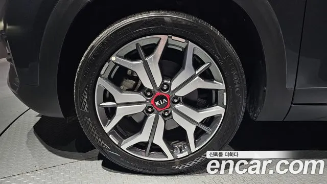 2022 Kia Seltos Gasoline 1.6 Turbo 2WD Sold VIN KNAET812GNK205933 – interior seats