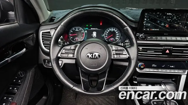 2022 Kia Seltos Gasoline 1.6 Turbo 2WD Sold VIN KNAET812GNK205933 – undercarriage
