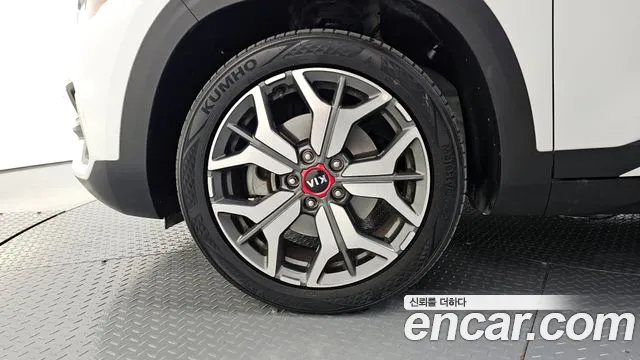 2022 Kia Seltos Gasoline 1.6 Turbo 2WD Sold VIN KNAET812GNK223915 – undercarriage 2022 Kia Seltos Gasoline 1.6 Turbo 2WD Sold VIN KNAET812GNK223915 – undercarriage