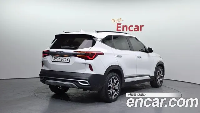 2023 Kia Seltos Gasoline 1.6 Turbo 2WD Sold VIN KNAET812GPK316018 – trunk area