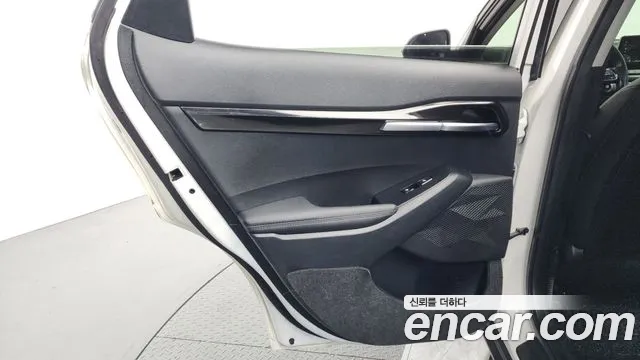 2023 Kia Seltos Gasoline 1.6 Turbo 2WD Sold VIN KNAET812GPK335364 – interior seats
