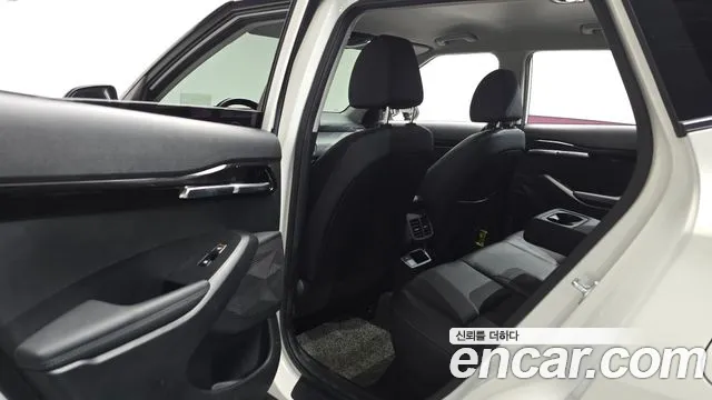 2023 Kia The New Seltos Gasoline 1.6 Turbo 2WD Sold VIN KNAET817BPK441204 – exterior detail