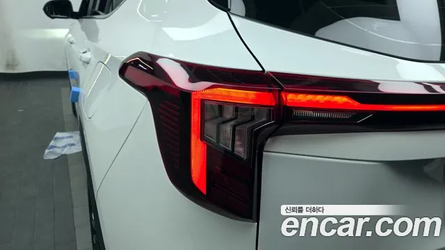 2023 Kia The New Seltos Gasoline 1.6 Turbo 2WD Sold VIN KNAET817BPK450691 – trunk area