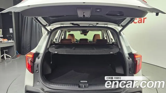 2024 Kia The New Seltos Gasoline 1.6 Turbo 2WD Sold VIN KNAET817BRK575502 – rear exterior