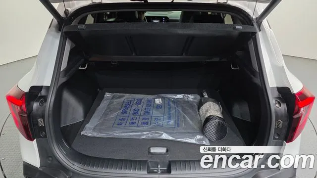 2024 Kia The New Seltos Gasoline 1.6 Turbo 2WD Sold VIN KNAET817BRK624544 – trunk area