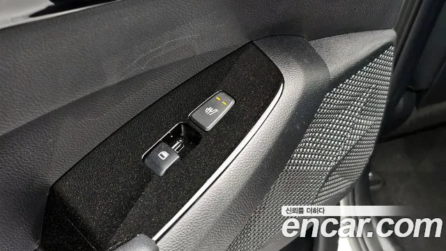 2025 Kia The New Seltos Gasoline 1.6 Turbo 2WD Sold VIN KNAET817BSK746235 – trunk area 2025 Kia The New Seltos Gasoline 1.6 Turbo 2WD Sold VIN KNAET817BSK746235 – trunk area