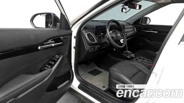 2025 Kia The New Seltos Gasoline 1.6 Turbo 2WD Sold VIN KNAET817BSK761615 – exterior detail 2025 Kia The New Seltos Gasoline 1.6 Turbo 2WD Sold VIN KNAET817BSK761615 – exterior detail