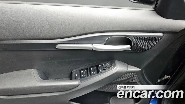 2020 Kia Seltos Diesel 1.6 2WD Sold VIN KNAEU815GLK002158 – dashboard