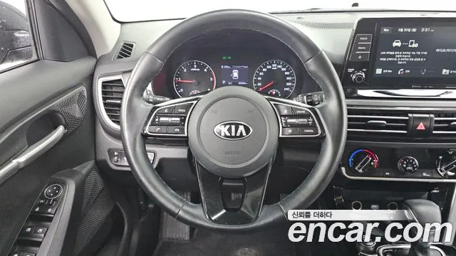 2020 Kia Seltos Diesel 1.6 2WD Sold VIN KNAEU815GLK012839 – dashboard