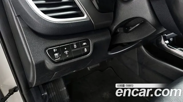 2022 Kia Seltos Diesel 1.6 2WD Sold VIN KNAEU815GNK255314 – interior seats