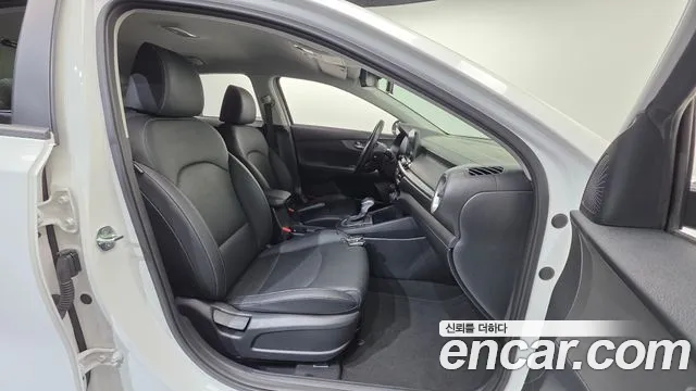 2021 Kia All New K3 Standard Sold VIN KNAF141BEMA910426 – interior seats
