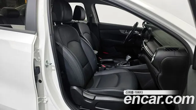 2021 Kia All New K3 Standard Sold VIN KNAF141BEMA910985 – interior seats