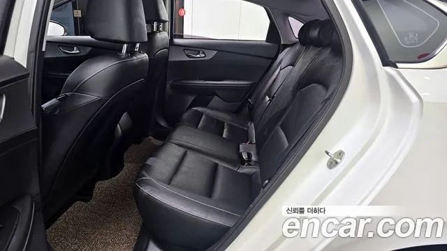 2019 Kia All New K3 Luxury Sold VIN KNAF241BEKA834206 – photo 19