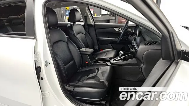 2021 Kia All New K3 Prestige Sold VIN KNAF241BEMA916357 – trunk area 2021 Kia All New K3 Prestige Sold VIN KNAF241BEMA916357 – trunk area