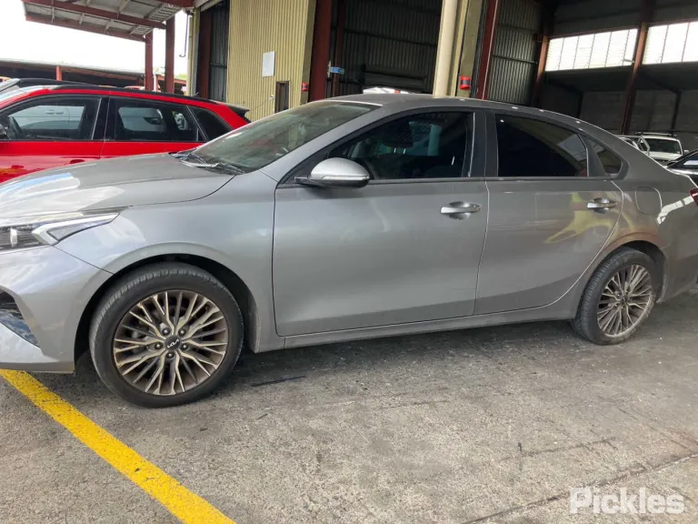 2021 Kia Cerato Damaged VIN KNAF241CMN5125086 – rear exterior