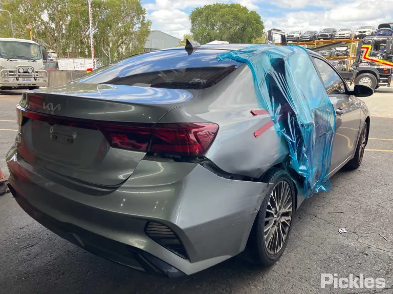 2021 Kia Cerato Damaged VIN KNAF241CMN5125086 – engine bay