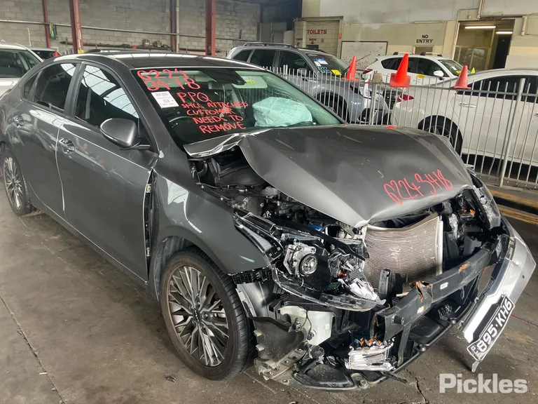 2024 Kia Cerato Used VIN KNAF241CMR5191416 – undercarriage