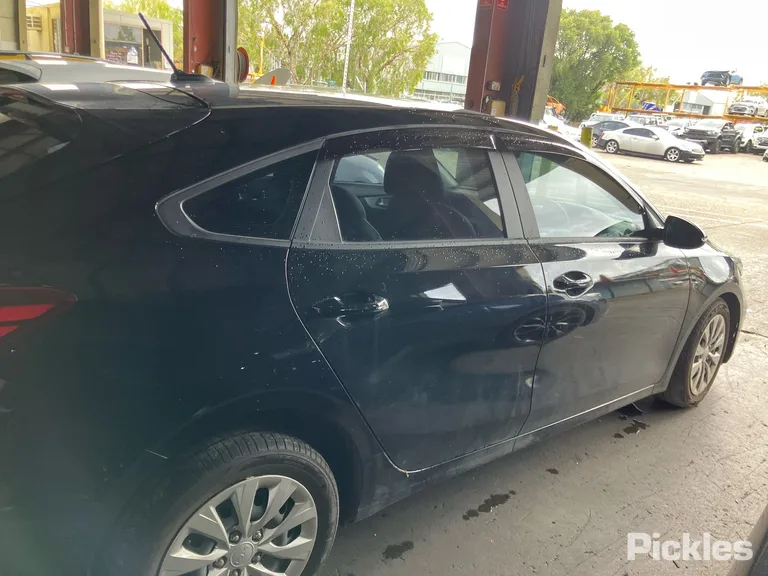 2024 Kia Cerato Used VIN KNAF251CMR5190139 – photo 13