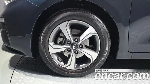 2019 Kia All New K3 Prestige Sold VIN KNAF341BEKA809102 – photo 17 2019 Kia All New K3 Prestige Sold VIN KNAF341BEKA809102 – photo 17