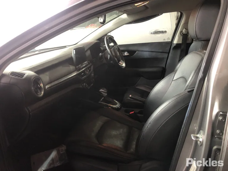 2018 Kia Cerato Used VIN KNAF341CMK5024869 – side profile