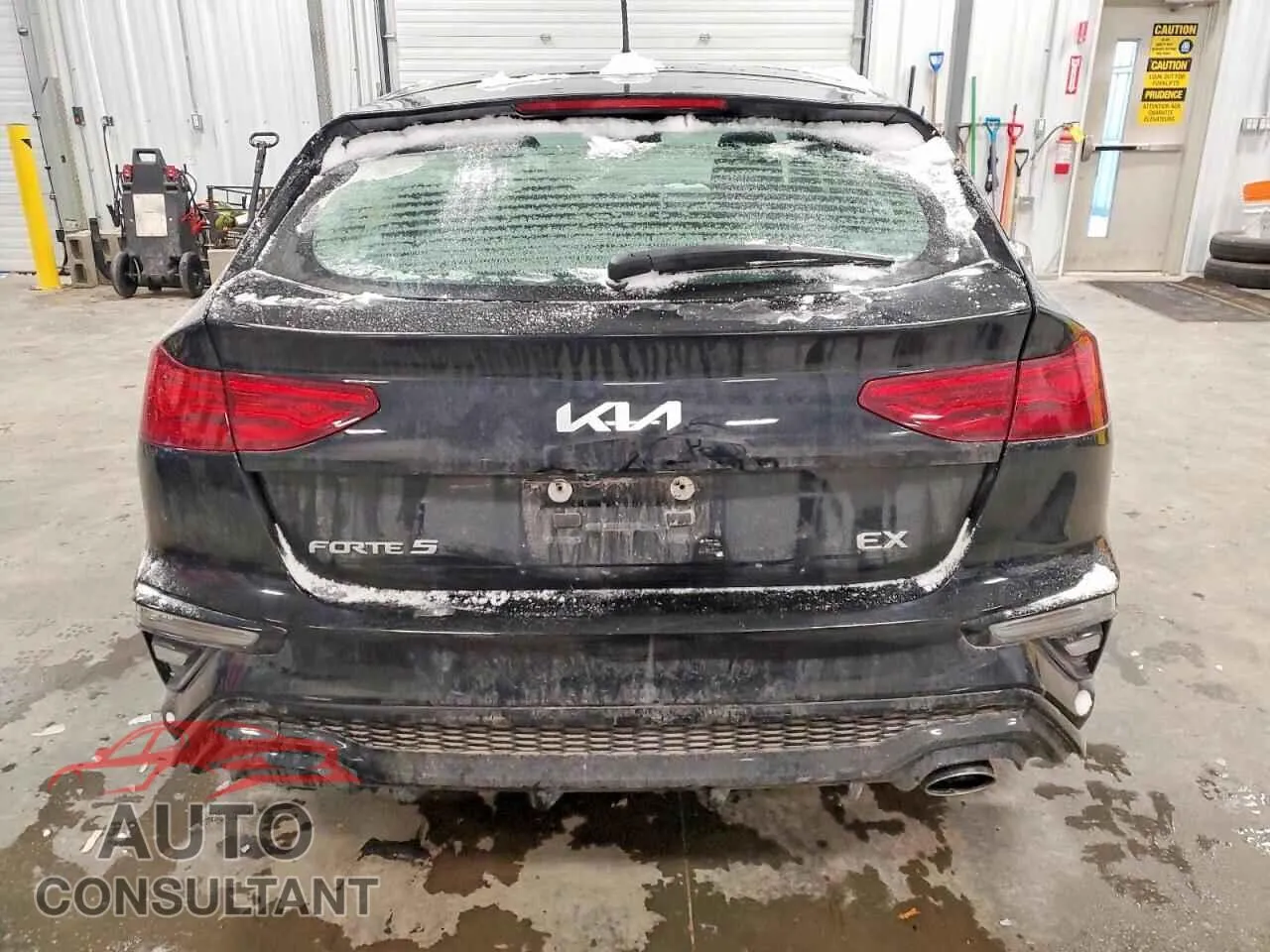 2024 KIA FORTE Damaged VIN KNAF55AC1R5190857 – engine bay
