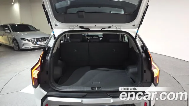 2026 Kia EV3 Long Range 2WD Sold VIN KNAFB81AFTS128106 – exterior detail