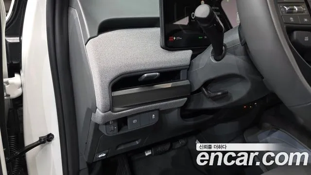 2026 Kia EV3 Long Range 2WD Sold VIN KNAFB81AFTS128106 – photo 12