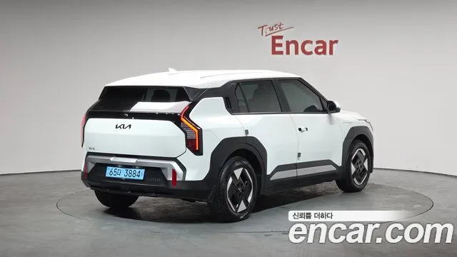2026 Kia EV3 Long Range 2WD Sold VIN KNAFB81AFTS128106 – photo 16
