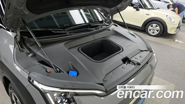 2025 Kia EV3 Long Range 2WD Sold VIN KNAFC81AFSS011459 – photo 18
