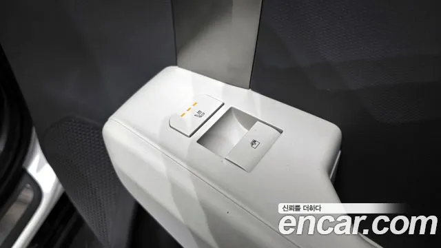 2025 Kia EV3 Long Range 2WD Sold VIN KNAFE81AFSS014777 – exterior detail