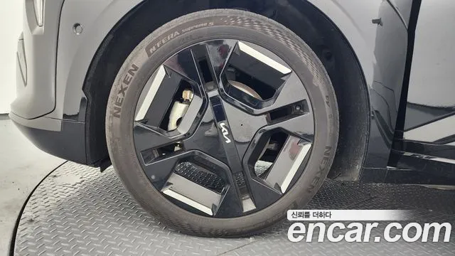 2025 Kia EV3 Long Range 2WD Sold VIN KNAFE81AFSS022019 – dashboard