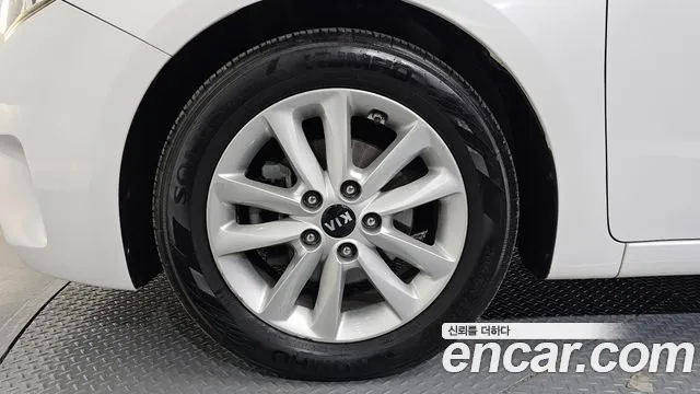 2017 Kia The New K3 Trendy Sold VIN KNAFK412BHA975188 – photo 16