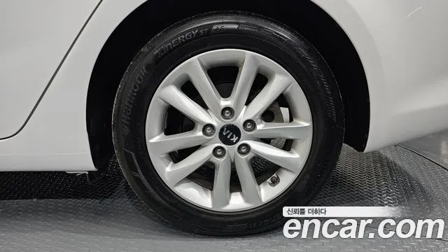 2017 Kia The New K3 Trendy Sold VIN KNAFK412BHA975188 – photo 30