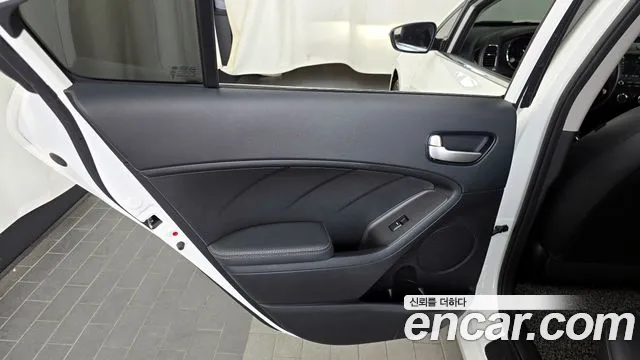 2018 Kia The New K3 Trendy Sold VIN KNAFK412BJA985869 – exterior detail