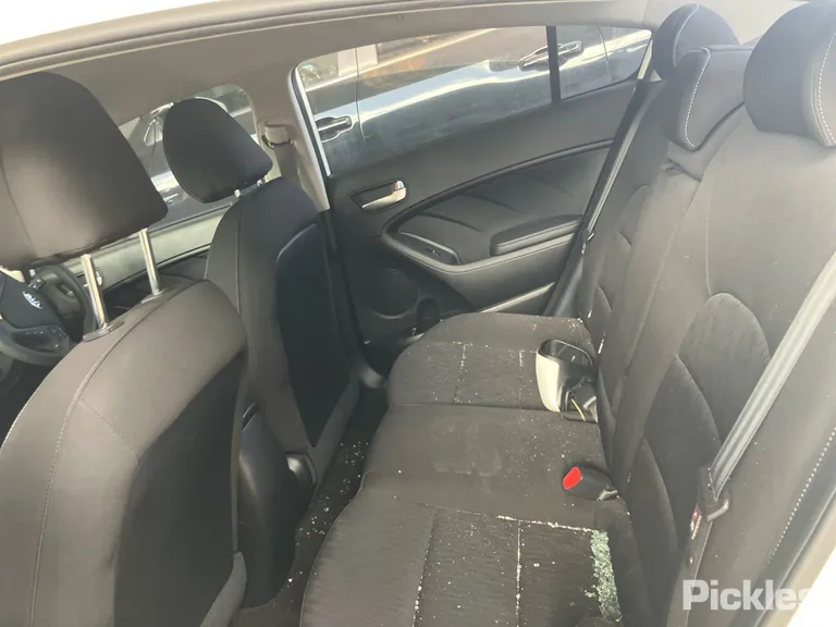 2015 Kia Cerato Used VIN KNAFK416MF5505117 – interior seats