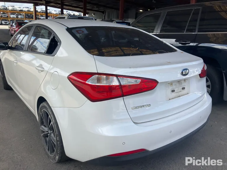 2015 Kia Cerato Used VIN KNAFK416MF5505117 – photo 14