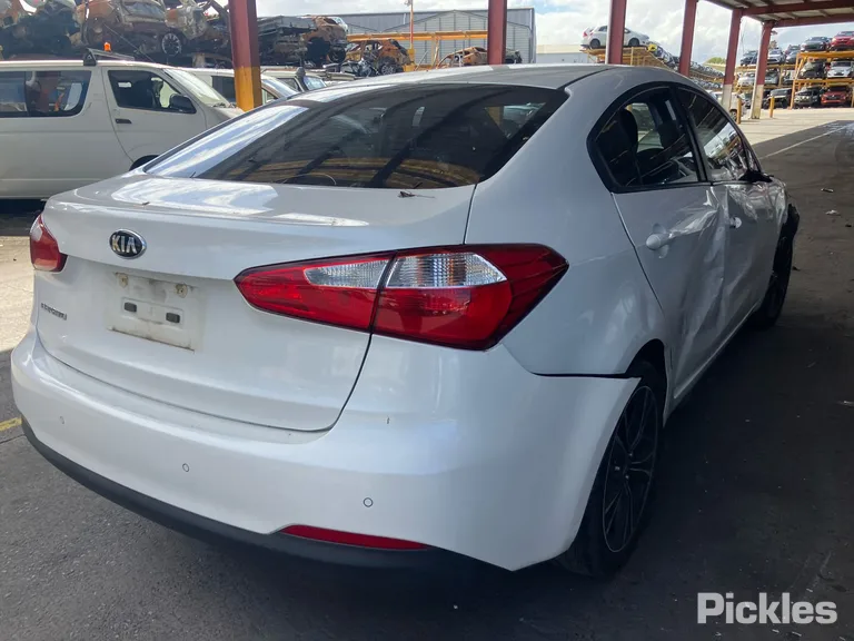 2015 Kia Cerato Used VIN KNAFK416MF5505117 – photo 16