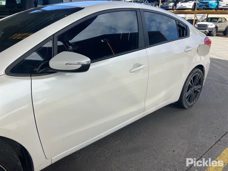 2015 Kia Cerato Used VIN KNAFK416MF5505117 – photo 26
