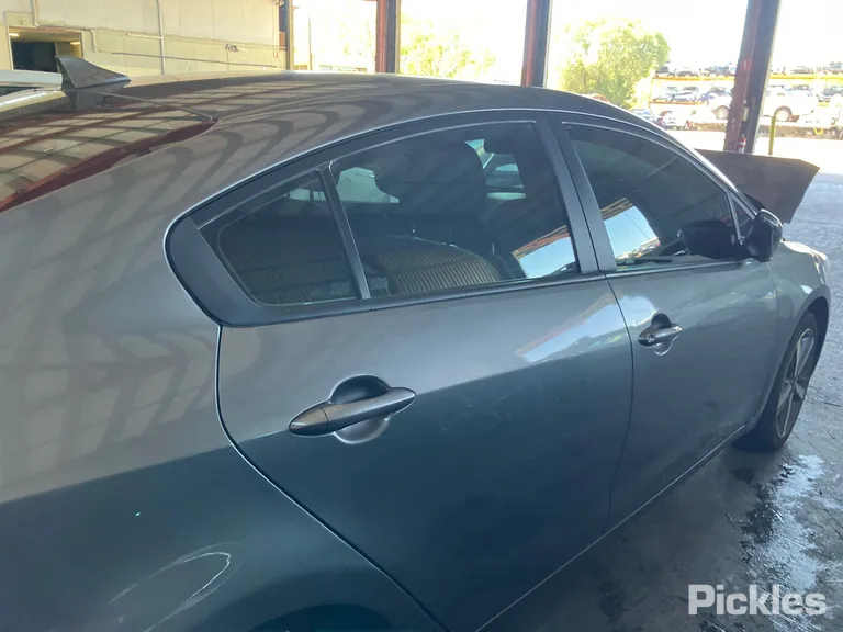 2017 Kia Cerato Used VIN KNAFK417MJ5730257 – photo 23 2017 Kia Cerato Used VIN KNAFK417MJ5730257 – photo 23