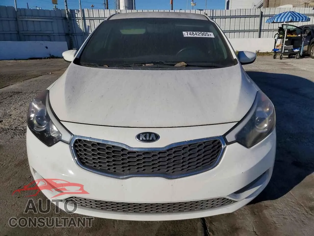 2016 KIA FORTE Damaged VIN KNAFK4A6XG5544059 – interior seats
