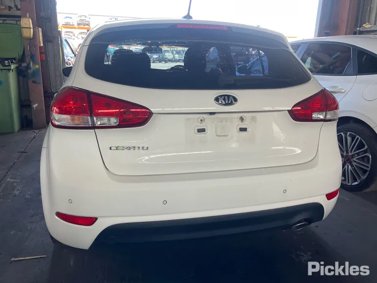 2017 Kia Cerato Used VIN KNAFK517MJ5754296 – photo 12