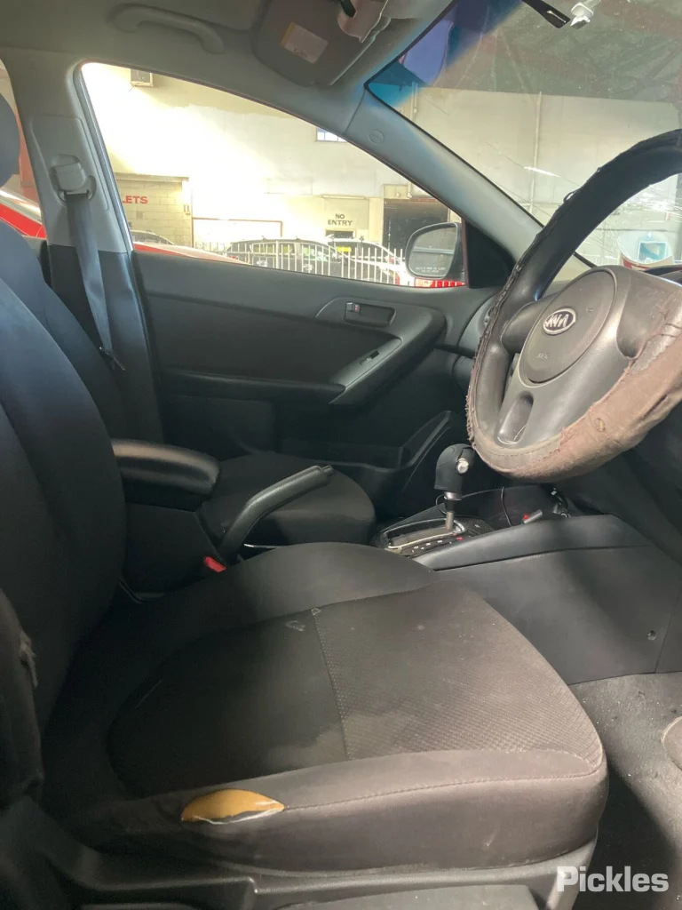 2011 Kia Cerato Damaged VIN KNAFT412MB5473367 – photo 19 2011 Kia Cerato Damaged VIN KNAFT412MB5473367 – photo 19