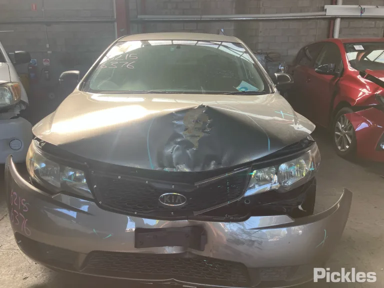 2011 Kia Cerato Damaged VIN KNAFT412MB5473367 – photo 20 2011 Kia Cerato Damaged VIN KNAFT412MB5473367 – photo 20