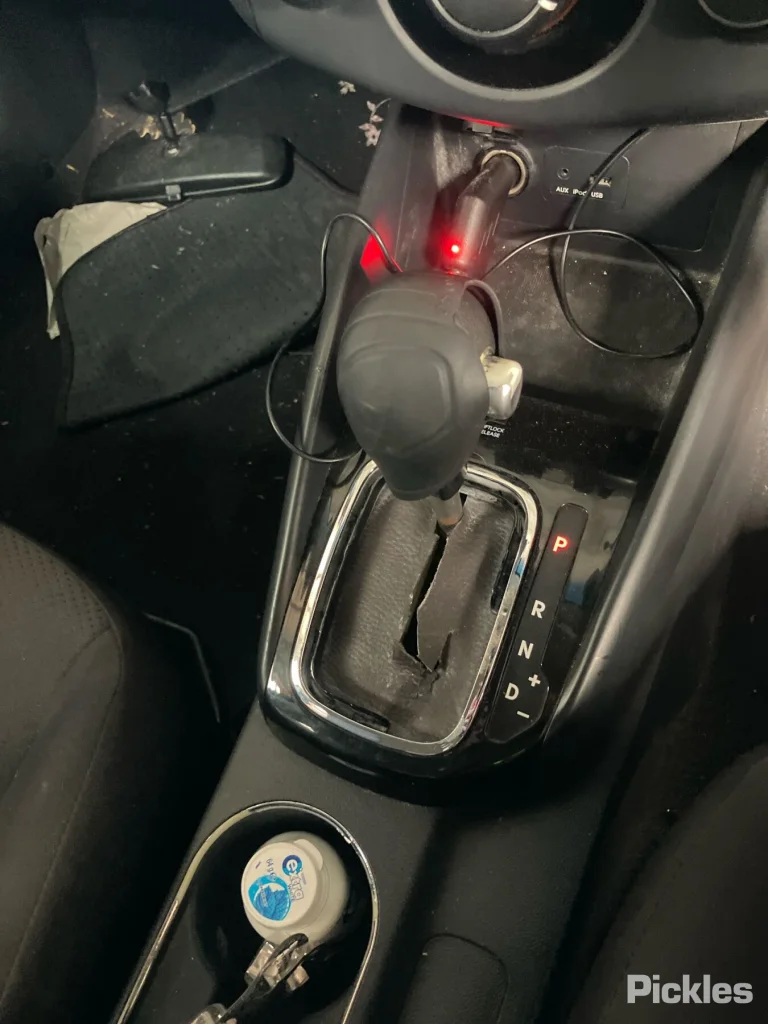 2011 Kia Cerato Damaged VIN KNAFT412MB5473367 – photo 27 2011 Kia Cerato Damaged VIN KNAFT412MB5473367 – photo 27