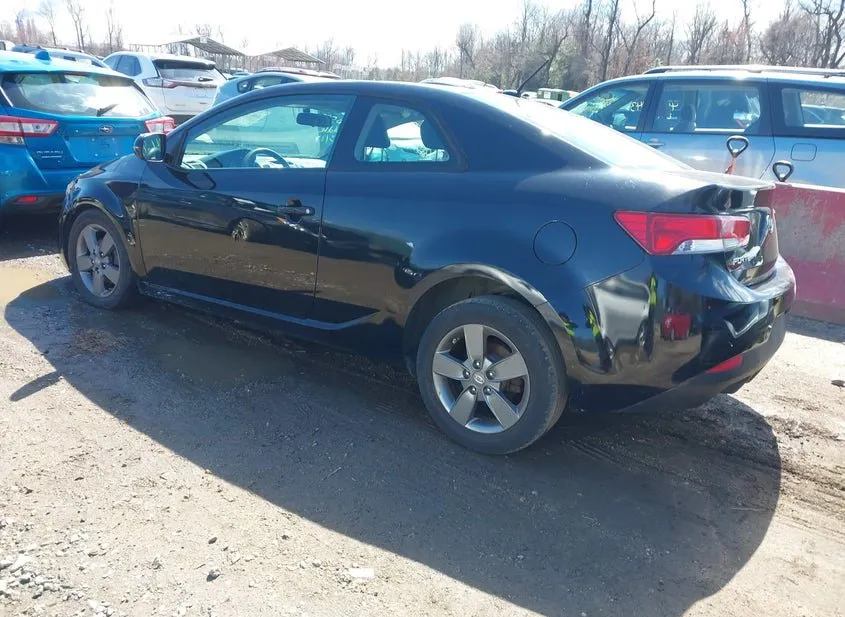 2011 KIA Forte Used VIN KNAFU6A24B5355032 – side profile