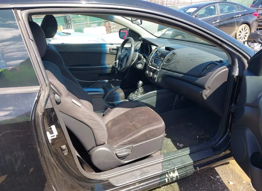2011 KIA Forte Used VIN KNAFU6A24B5355032 – photo 12
