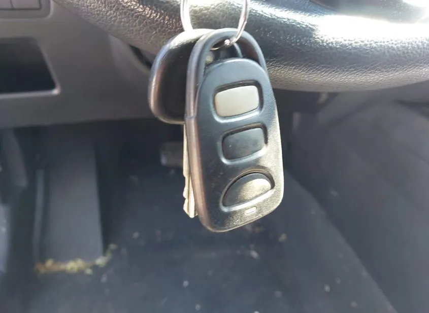 2011 KIA Forte Used VIN KNAFU6A24B5355032 – photo 15