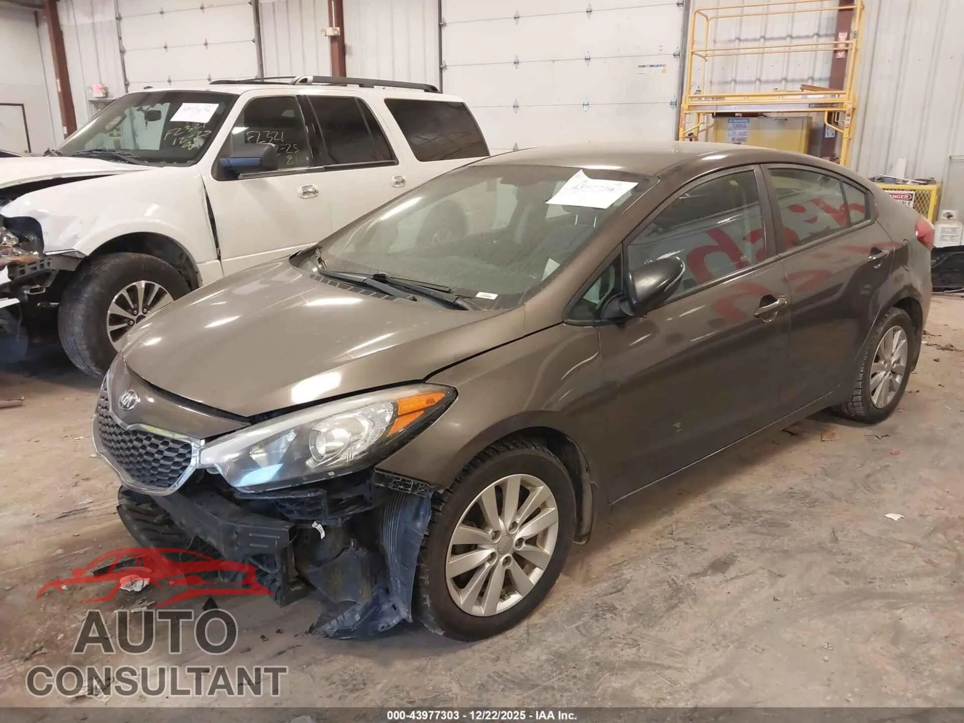 2014 KIA FORTE Damaged VIN KNAFX4A66E5135376 – rear exterior 2014 KIA FORTE Damaged VIN KNAFX4A66E5135376 – rear exterior