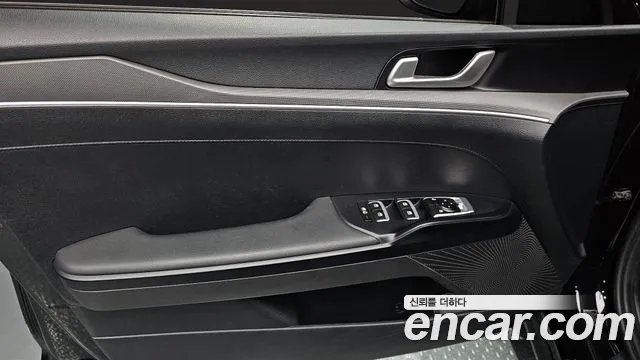 2022 Kia K5 3rd Gen 2.0 Sold VIN KNAG241ABNA191768 – interior seats
